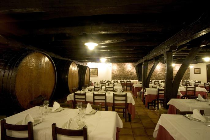 RESTAURANTE ASADOR PORTUETXE