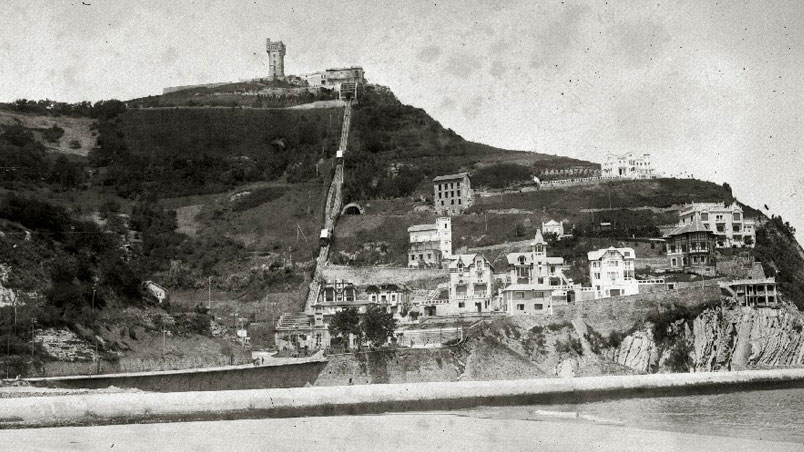 San Sebastián vistas. Vista del monte Igeldo