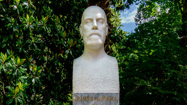 Bust of the Duke of Mandas