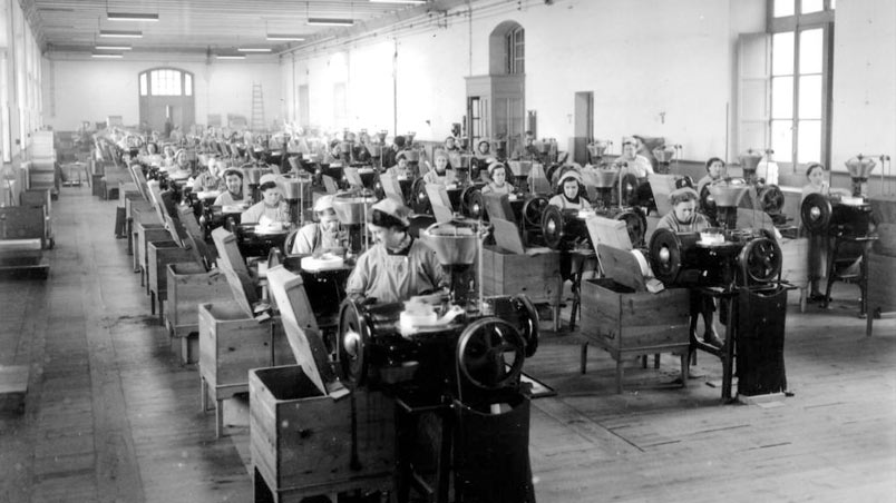 Tabakalera, mujeres trabajando