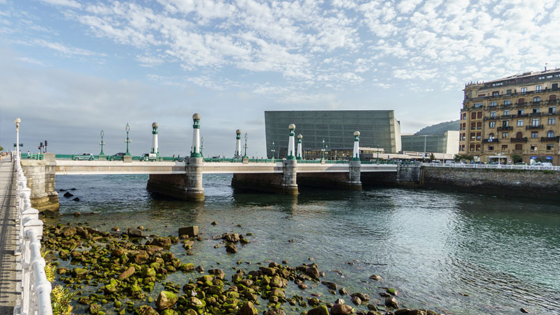 Puente del Kursaal y Palacio de Congresos Kursaal