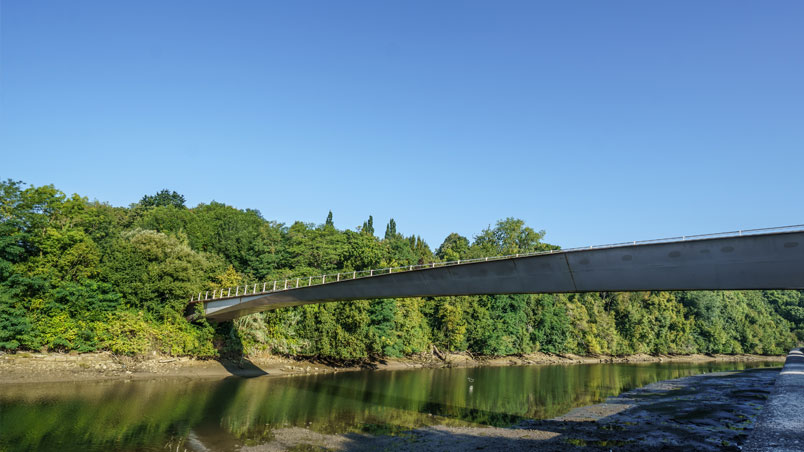 Mikel Laboa footbridge