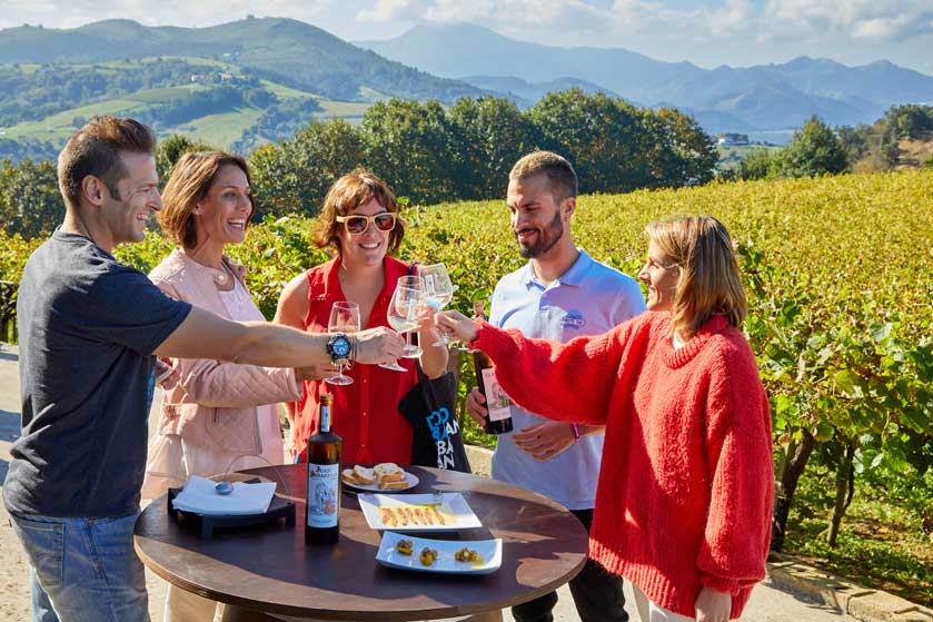 Lever les verres à txakoli