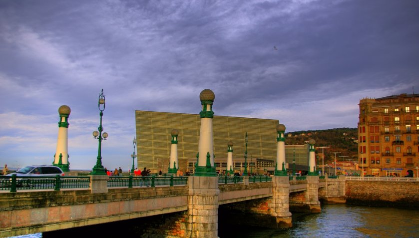 PUENTE KURSAAL