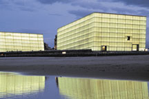 Los cubos del Kursaal de noche