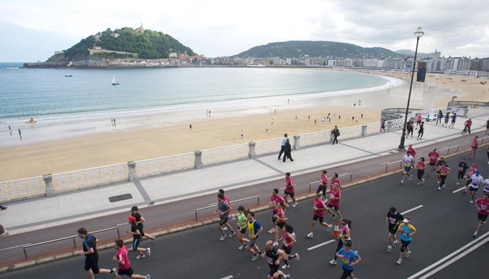 Resultado de imagen de maraton de san sebastian fotos la concha