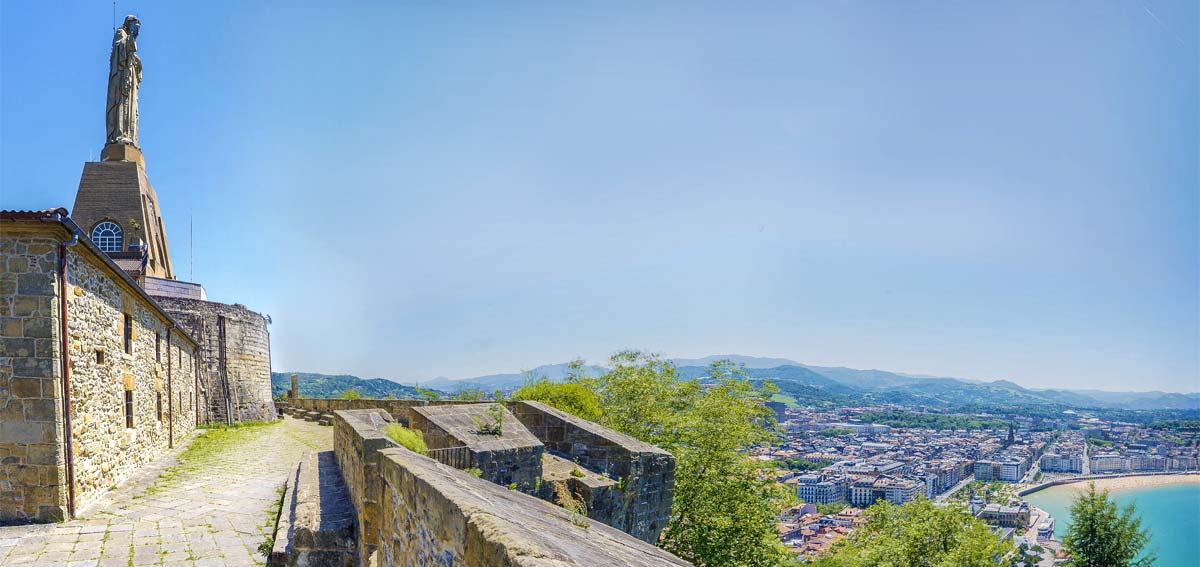 Vistas de San Sebastián desde el Castillo de la Mota